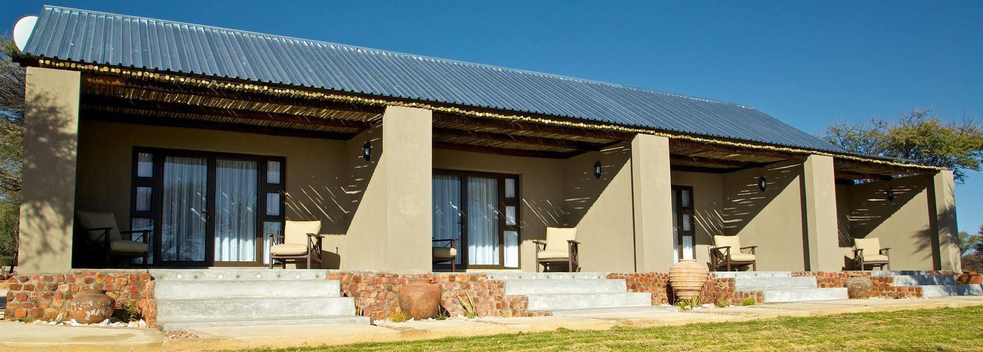 Otjiwa Safari Lodge Otjiwarongo Exterior photo