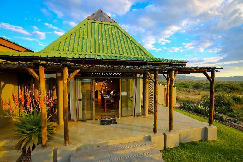Otjiwa Safari Lodge Otjiwarongo Exterior photo